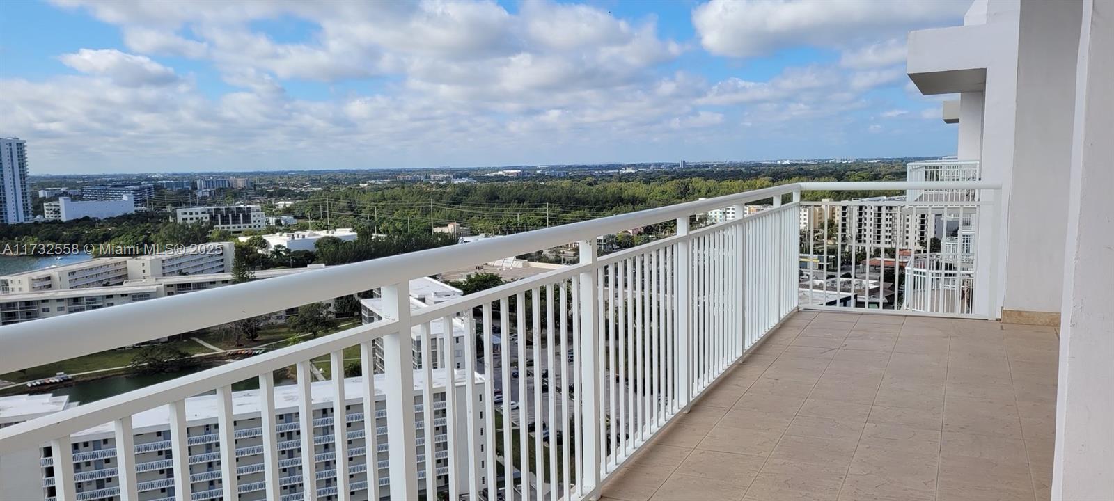 DEL PRADO MARINA - Residential