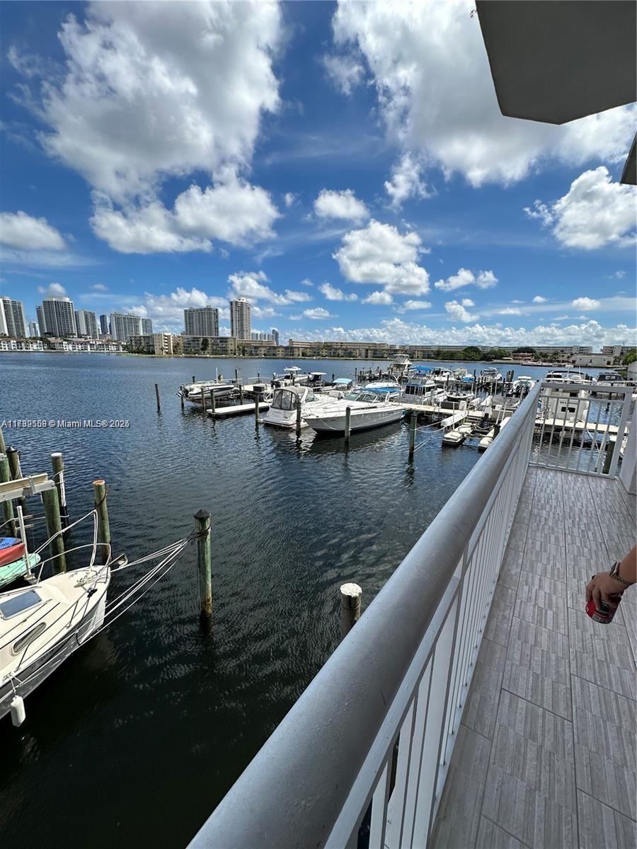 DEL PRADO MARINA - Residential