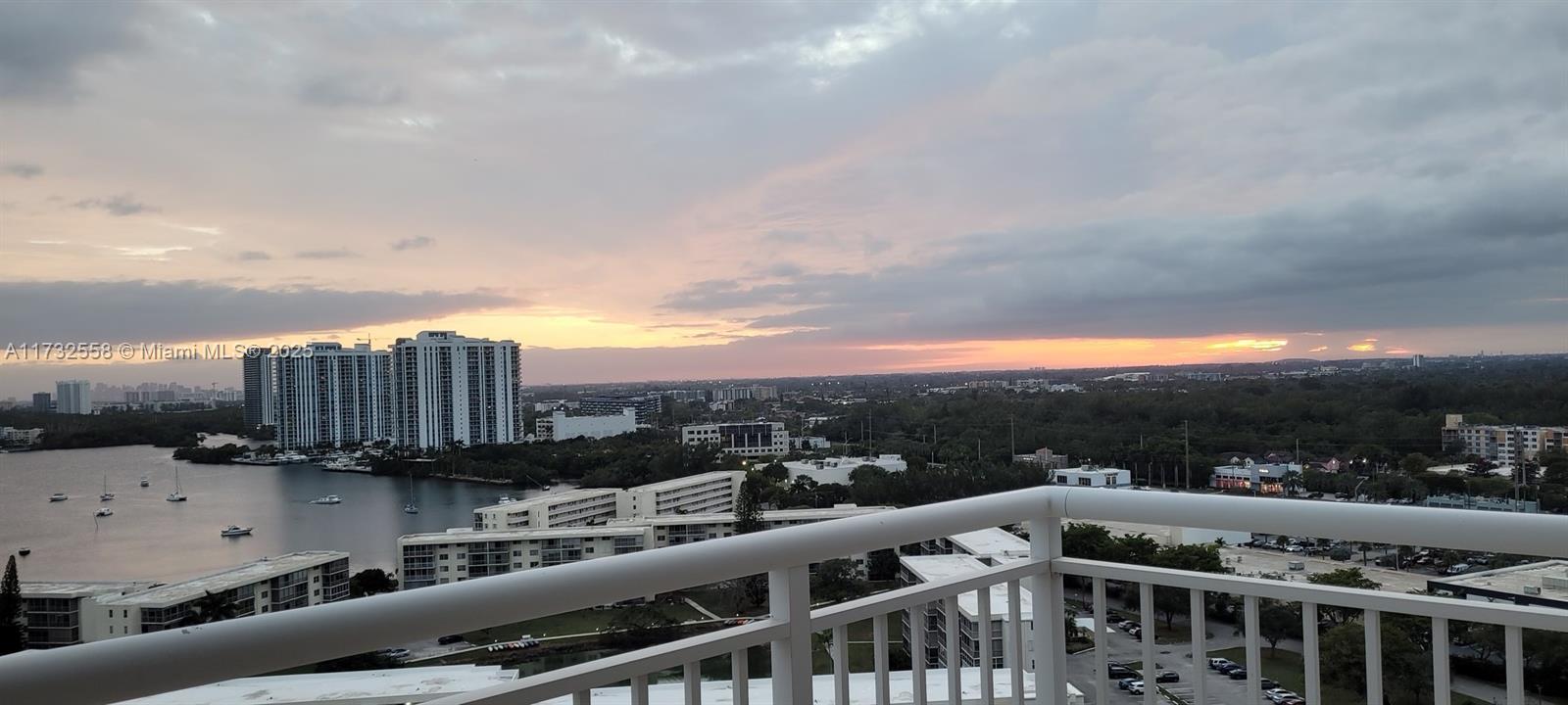 DEL PRADO MARINA - Residential