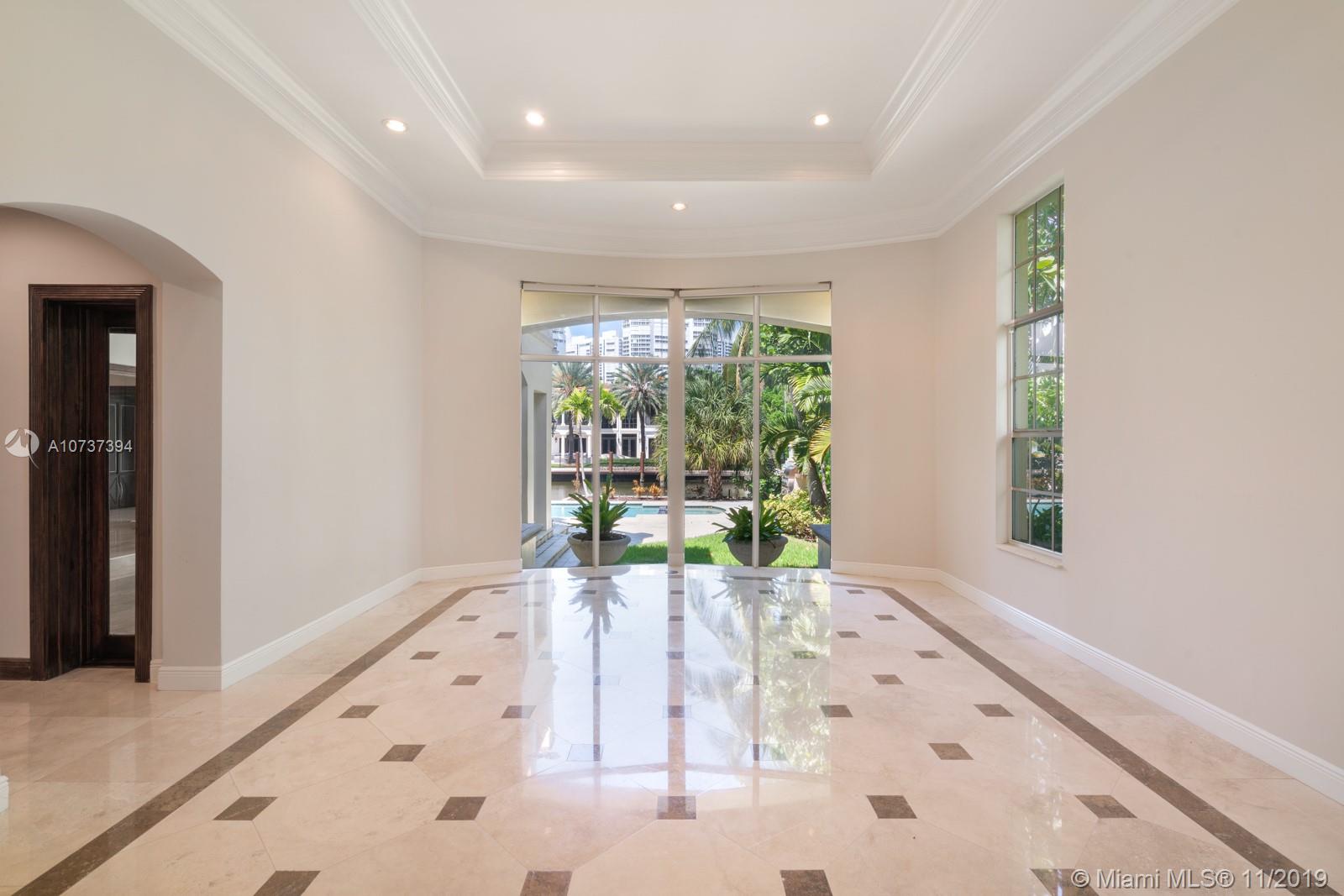 GOLDEN BEACH SEC F - Residential