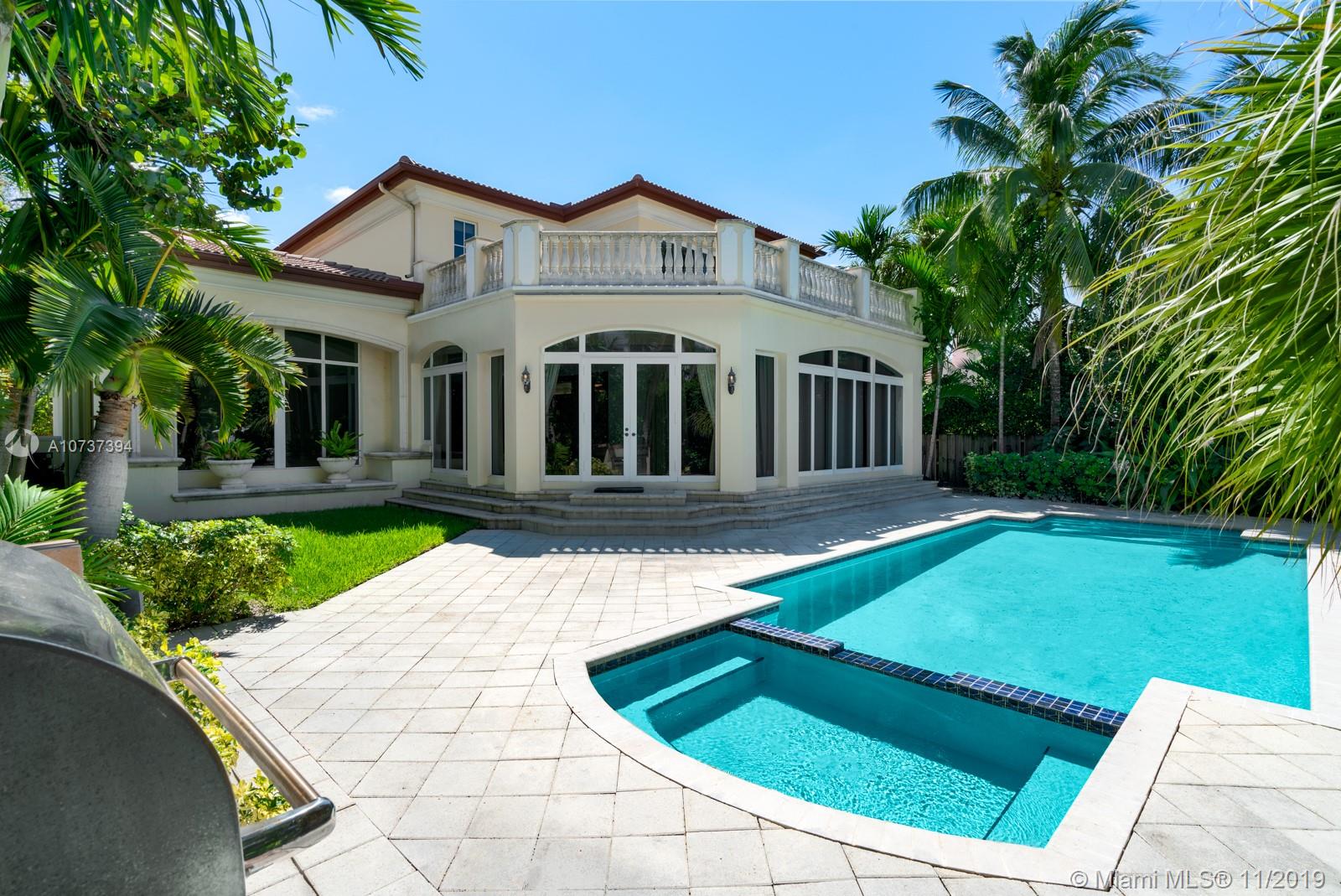 GOLDEN BEACH SEC F - Residential