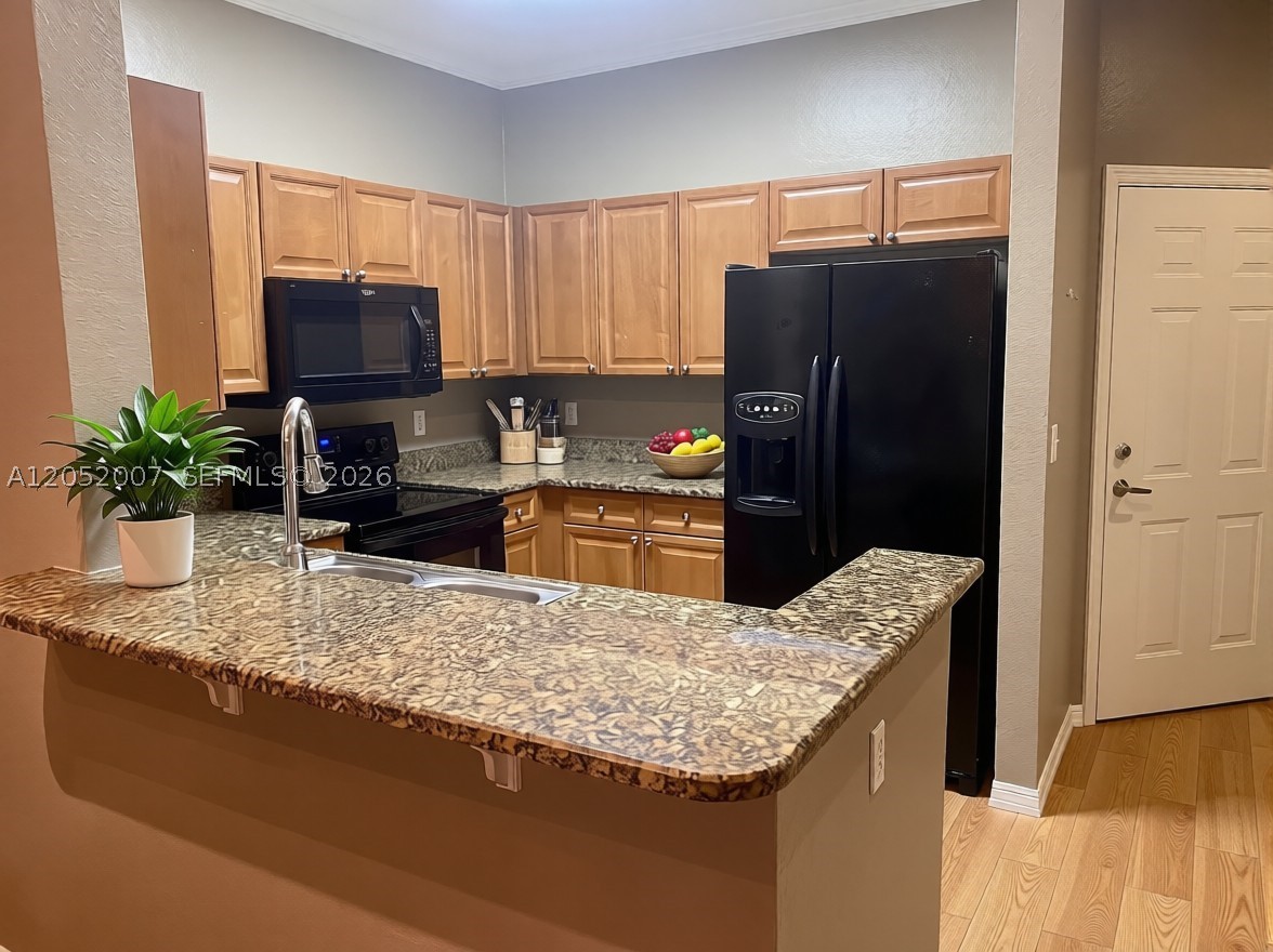 The Enclave at Oxford Plac - Residential Lease