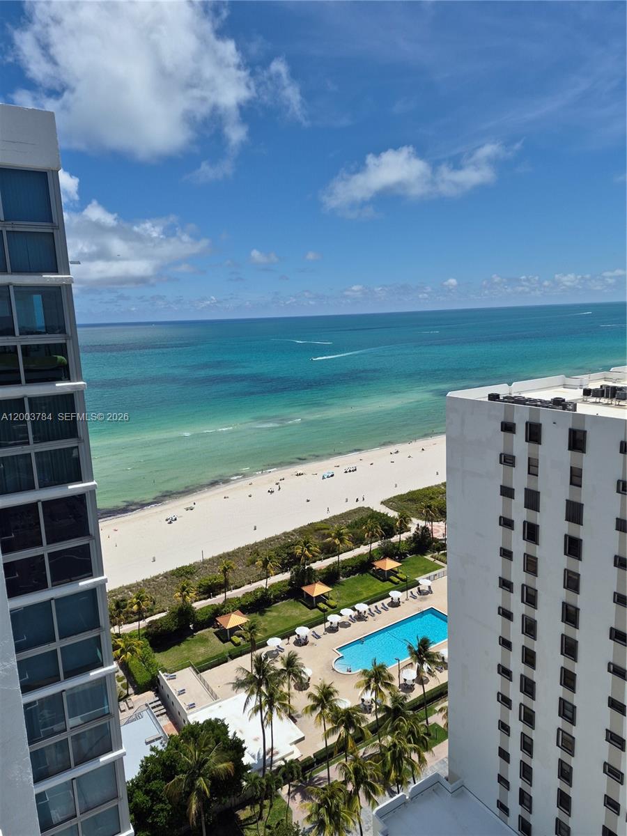 MIRASOL OCEAN TOWERS COND - Residential