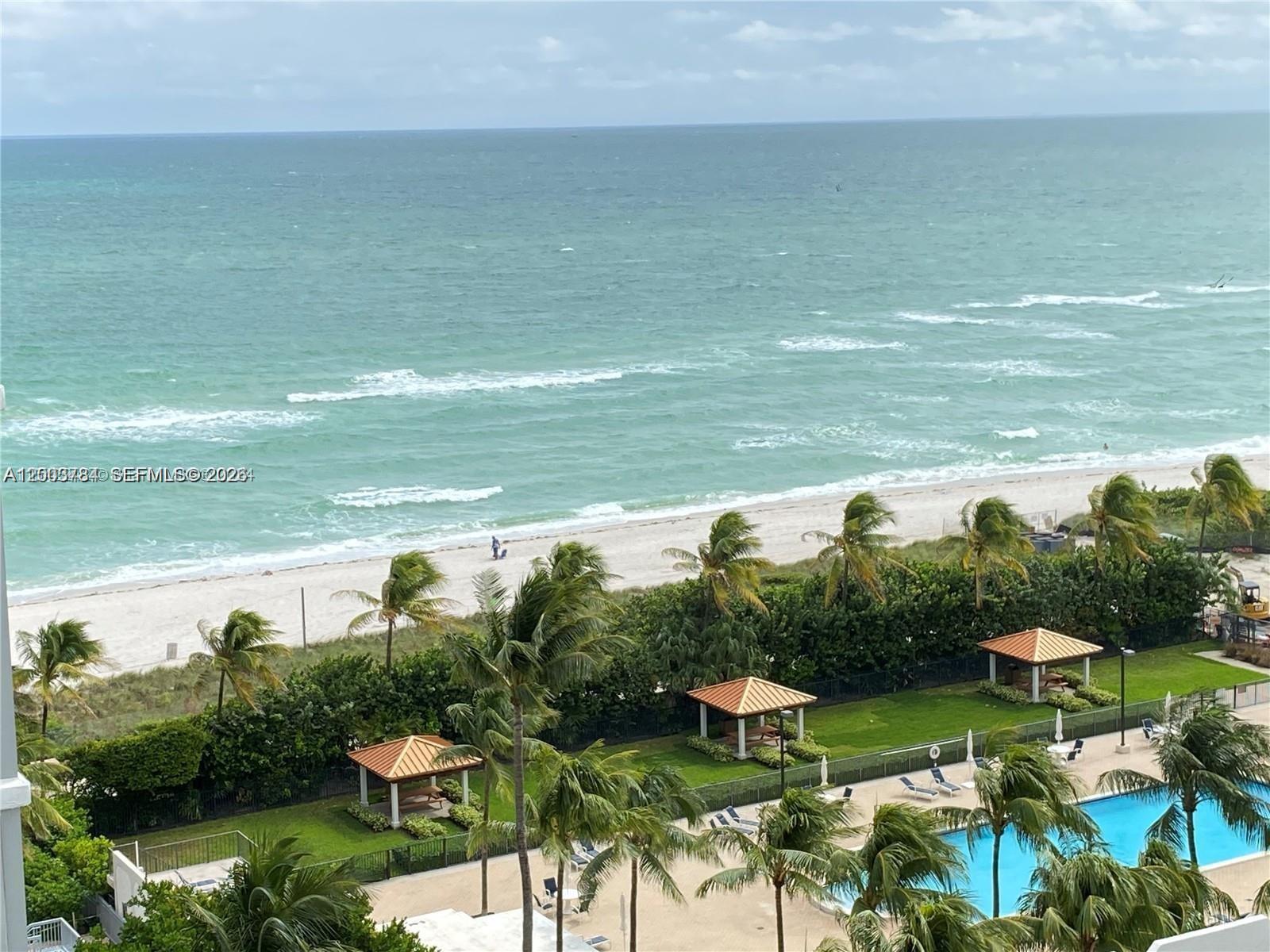 MIRASOL OCEAN TOWERS COND - Residential