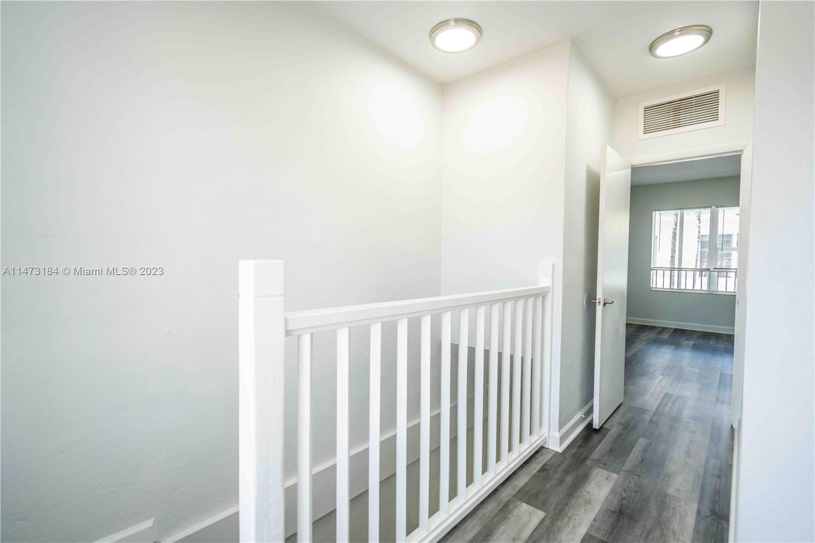 BAYVIEW TOWNHOMES CONDO - Residential Lease