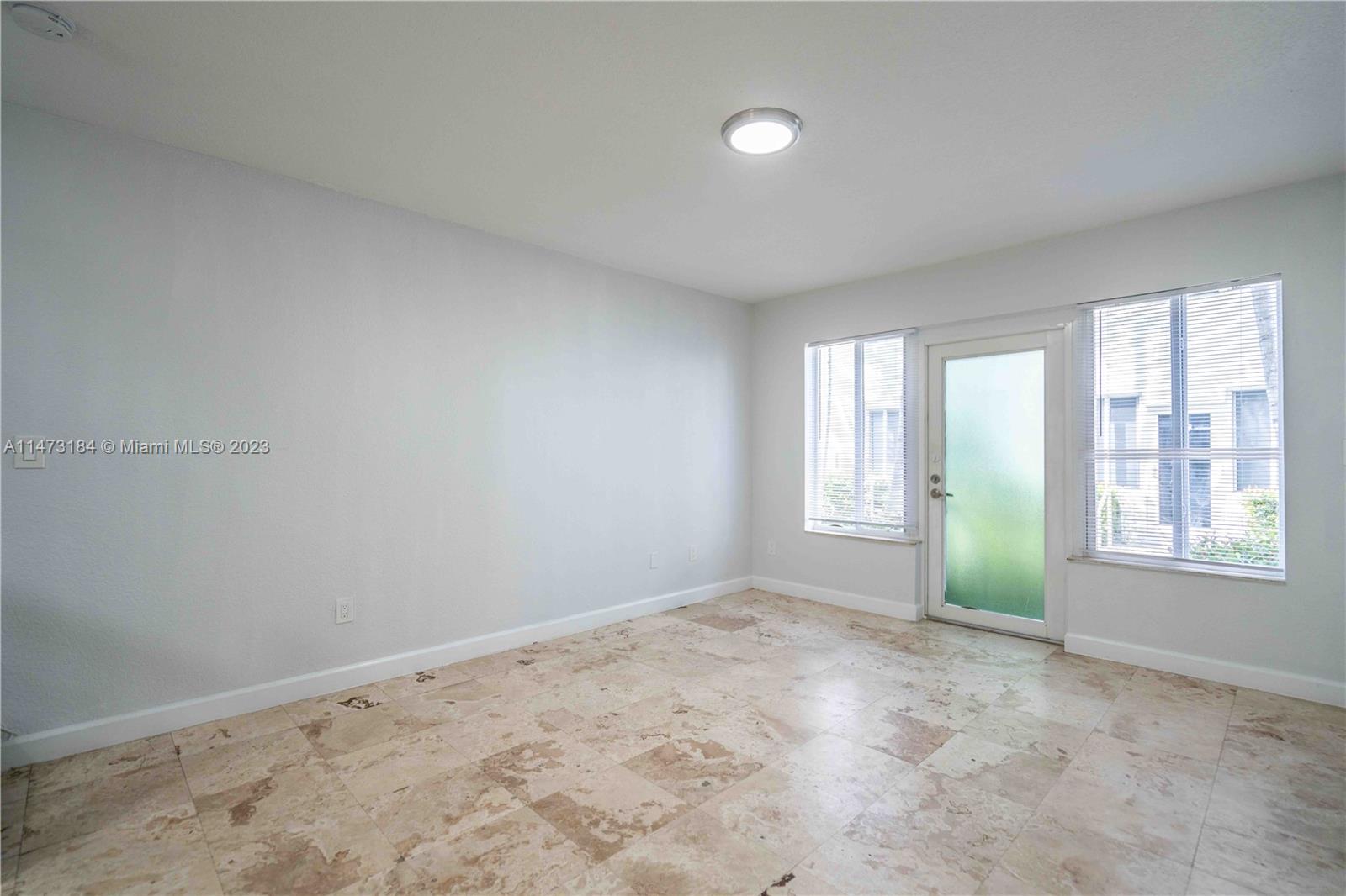 BAYVIEW TOWNHOMES CONDO - Residential Lease