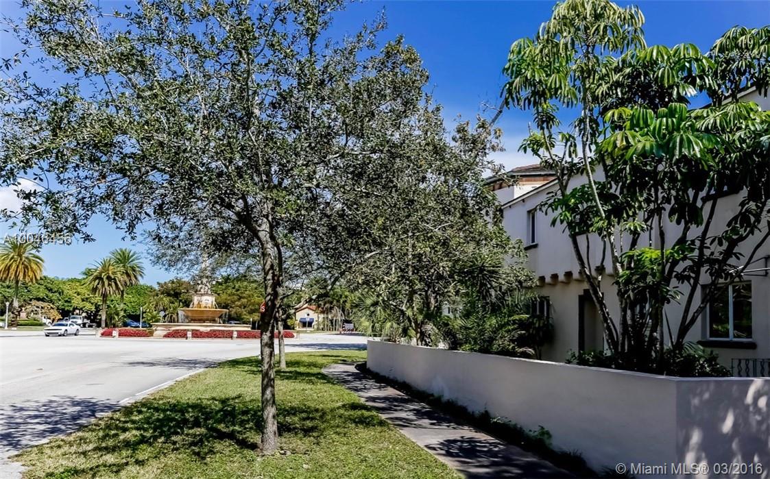 CORAL GABLES COUNTRY CLUB - Residential