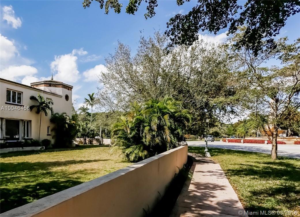 CORAL GABLES COUNTRY CLUB - Residential