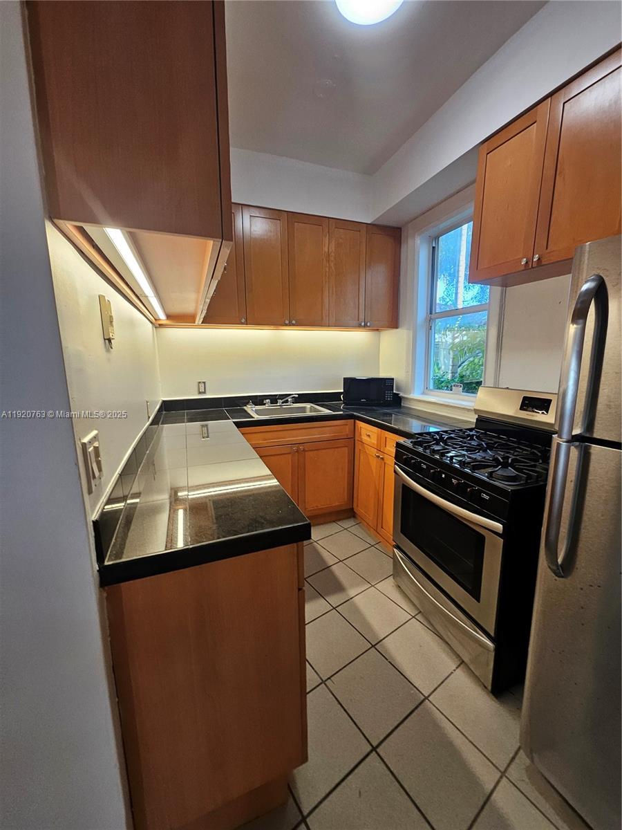THE ESPLANADE BEACH CONDO - Residential