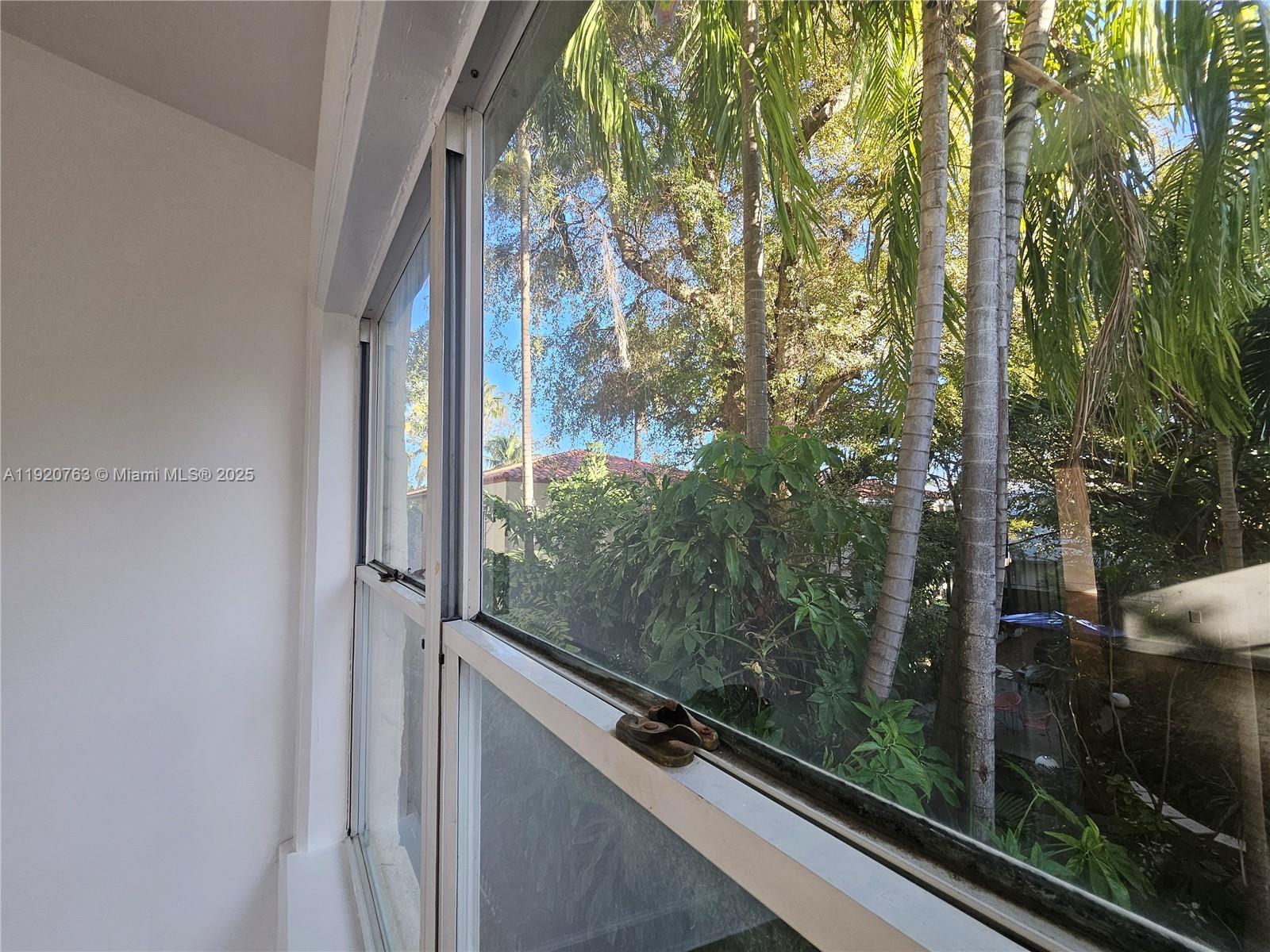 THE ESPLANADE BEACH CONDO - Residential
