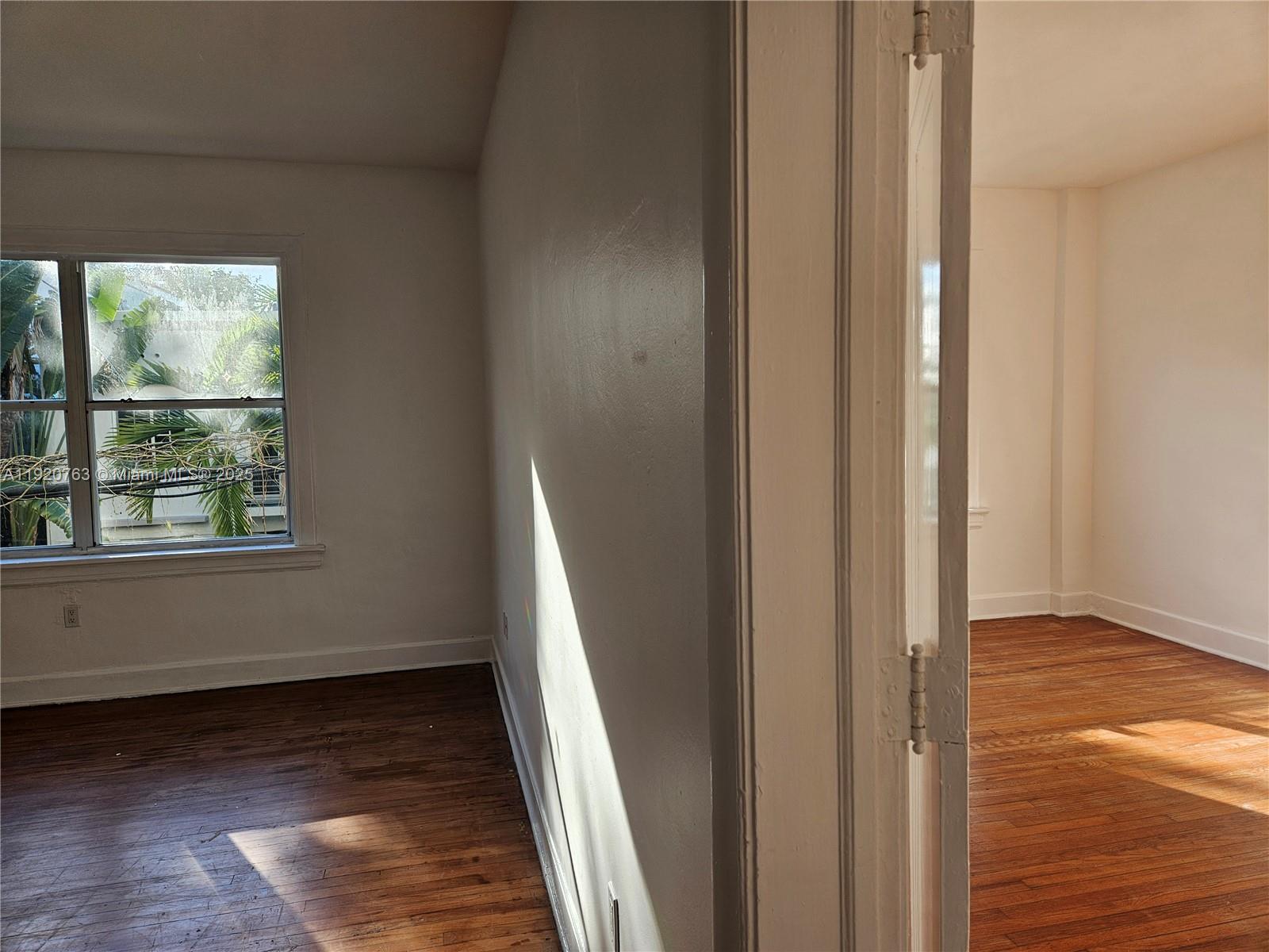 THE ESPLANADE BEACH CONDO - Residential