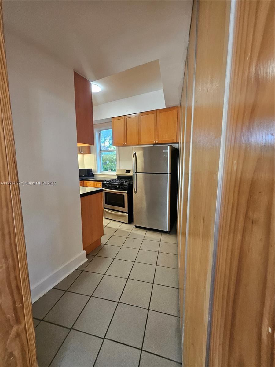 THE ESPLANADE BEACH CONDO - Residential