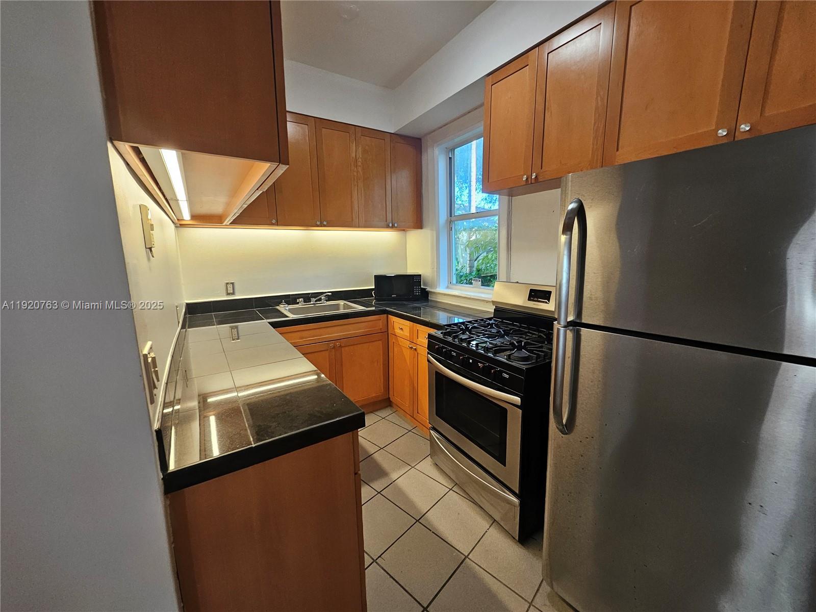 THE ESPLANADE BEACH CONDO - Residential