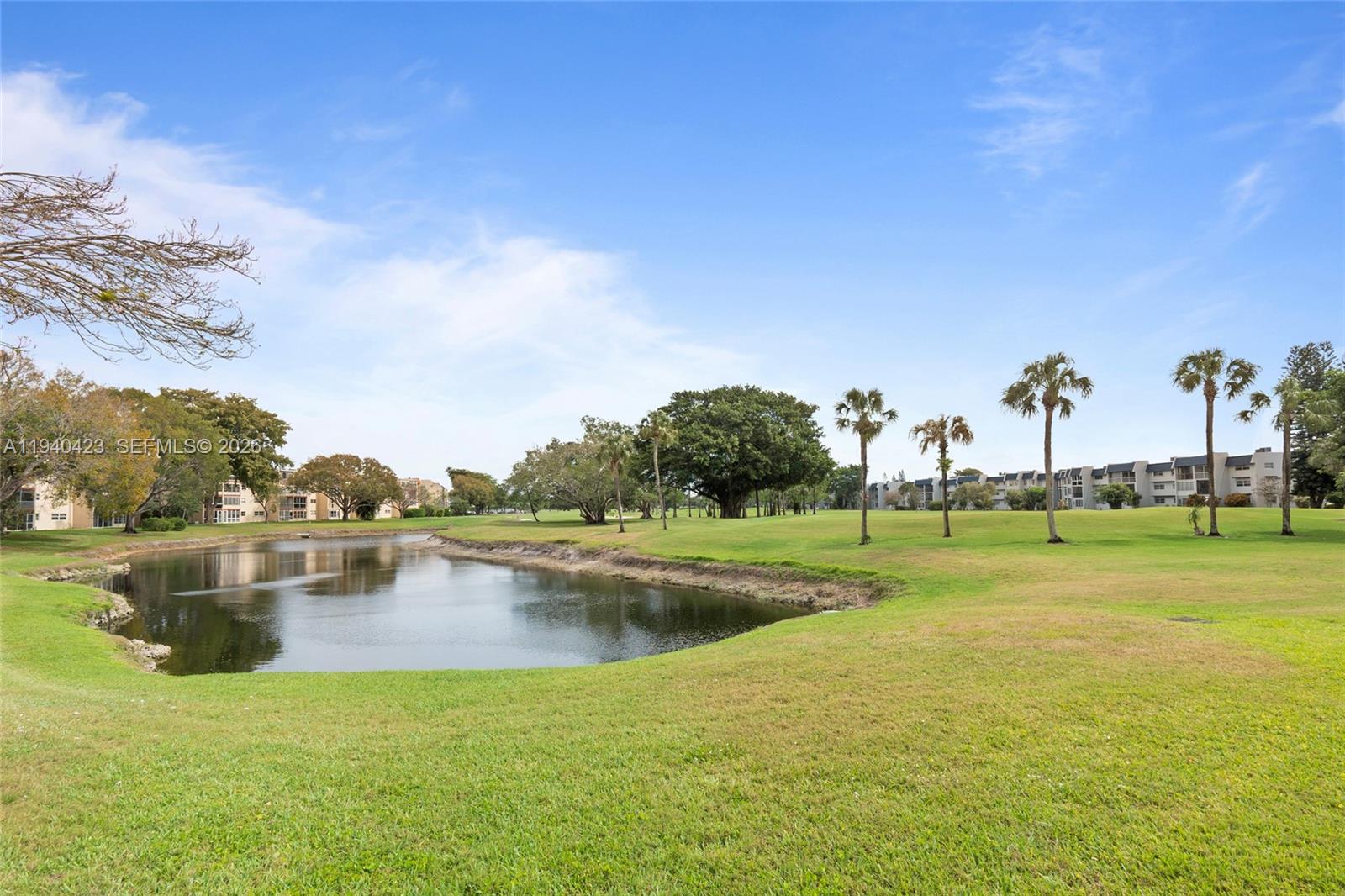 ORIOLE GOLF & TENNIS CLUB - Residential