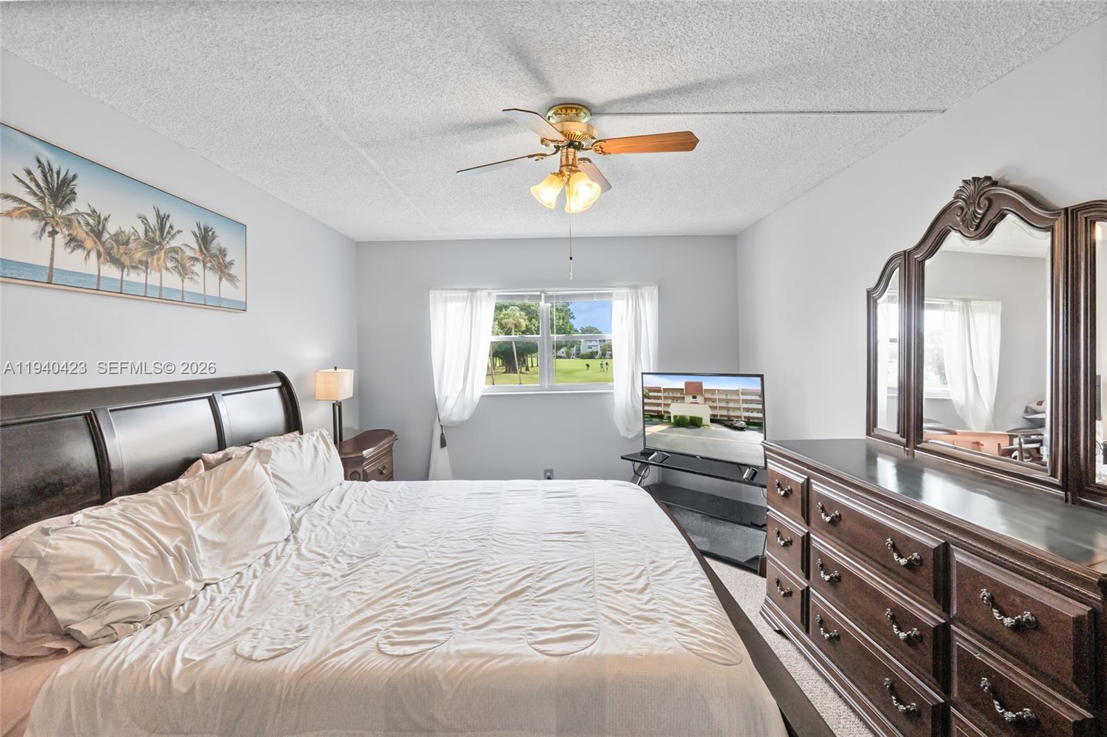 ORIOLE GOLF & TENNIS CLUB - Residential