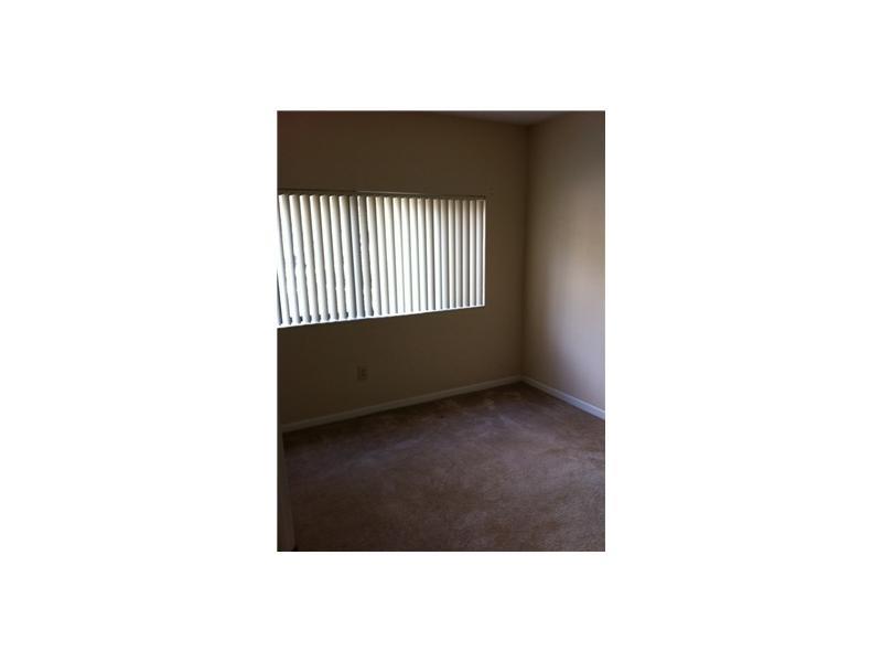 MARINA OAKS CONDO - Residential Lease
