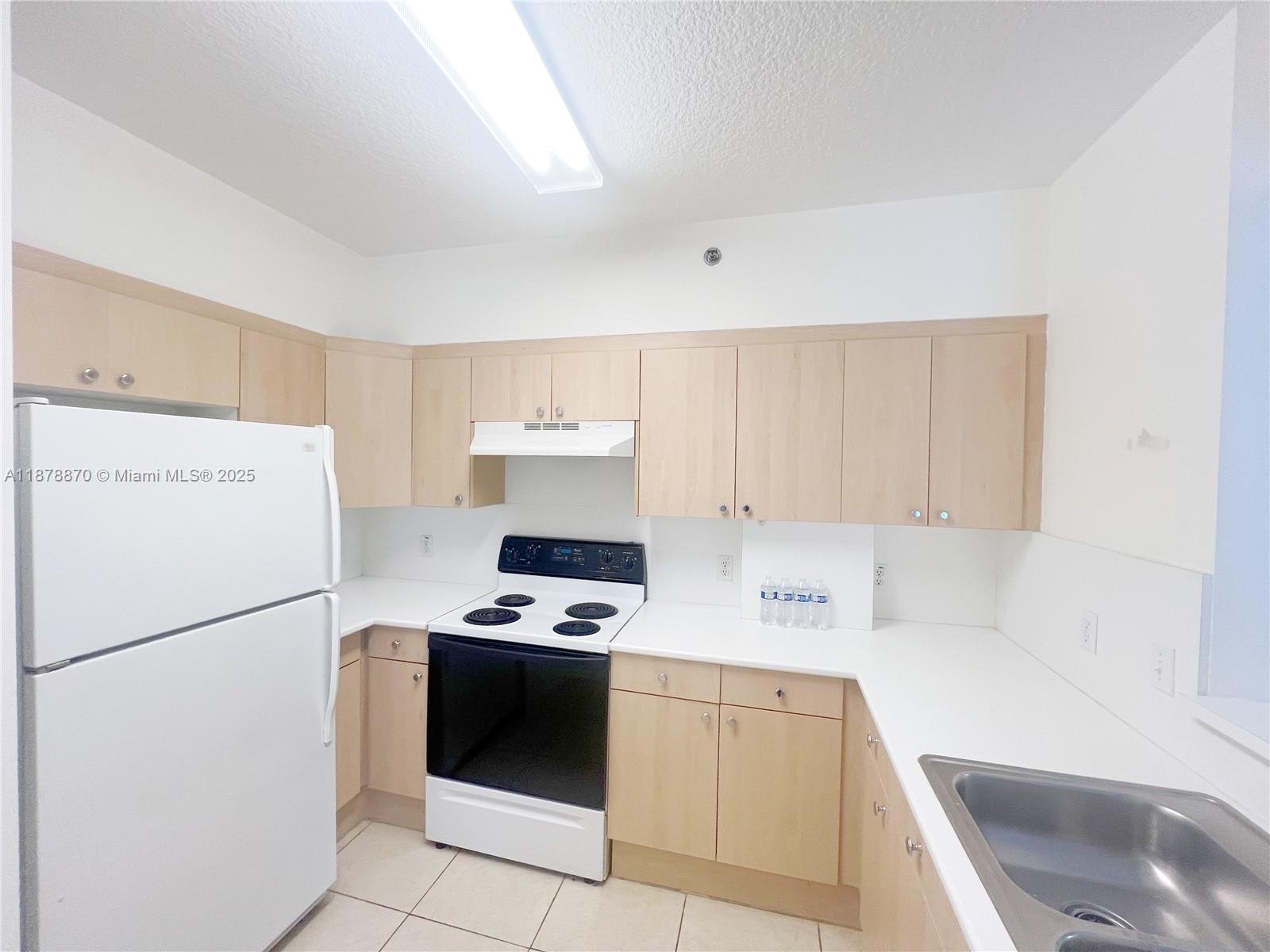 KEYSTONE COURTS CONDO - Residential