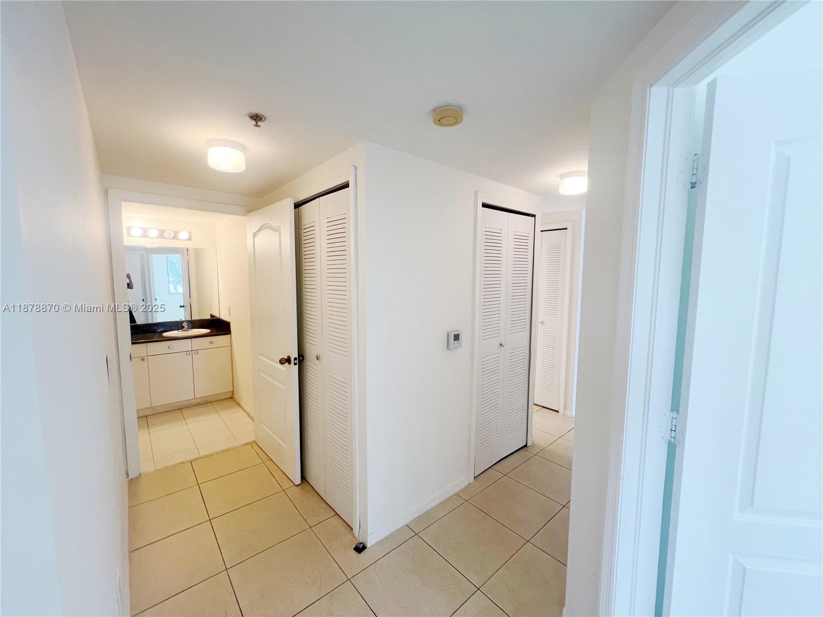 KEYSTONE COURTS CONDO - Residential