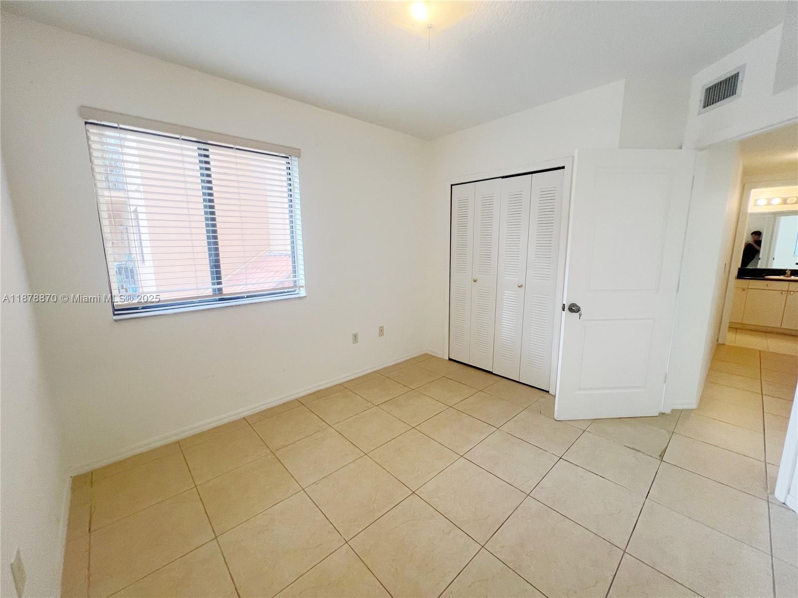 KEYSTONE COURTS CONDO - Residential