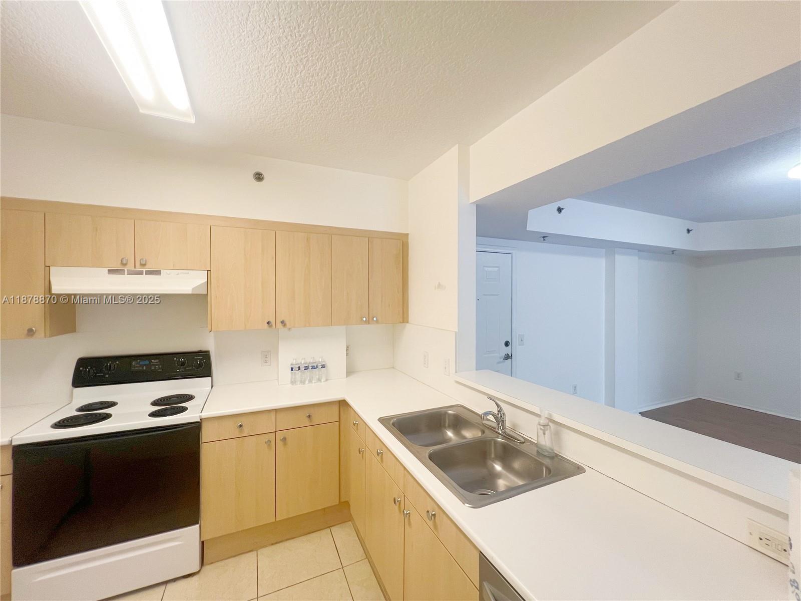 KEYSTONE COURTS CONDO - Residential