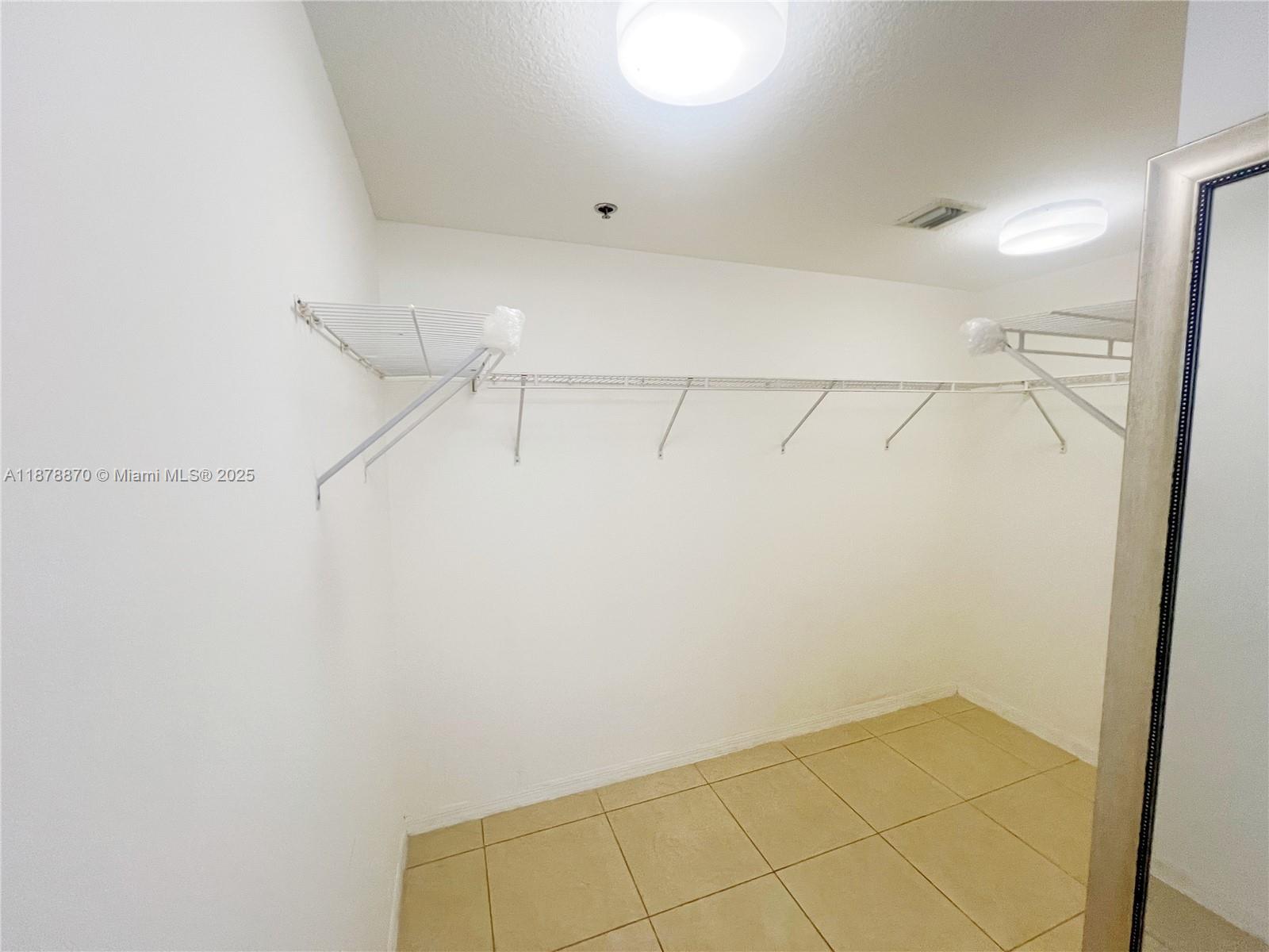 KEYSTONE COURTS CONDO - Residential