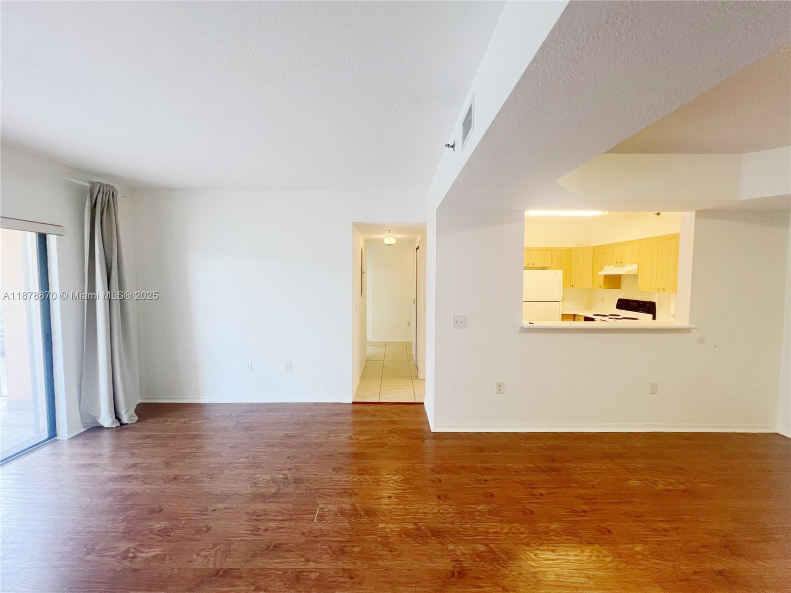 KEYSTONE COURTS CONDO - Residential