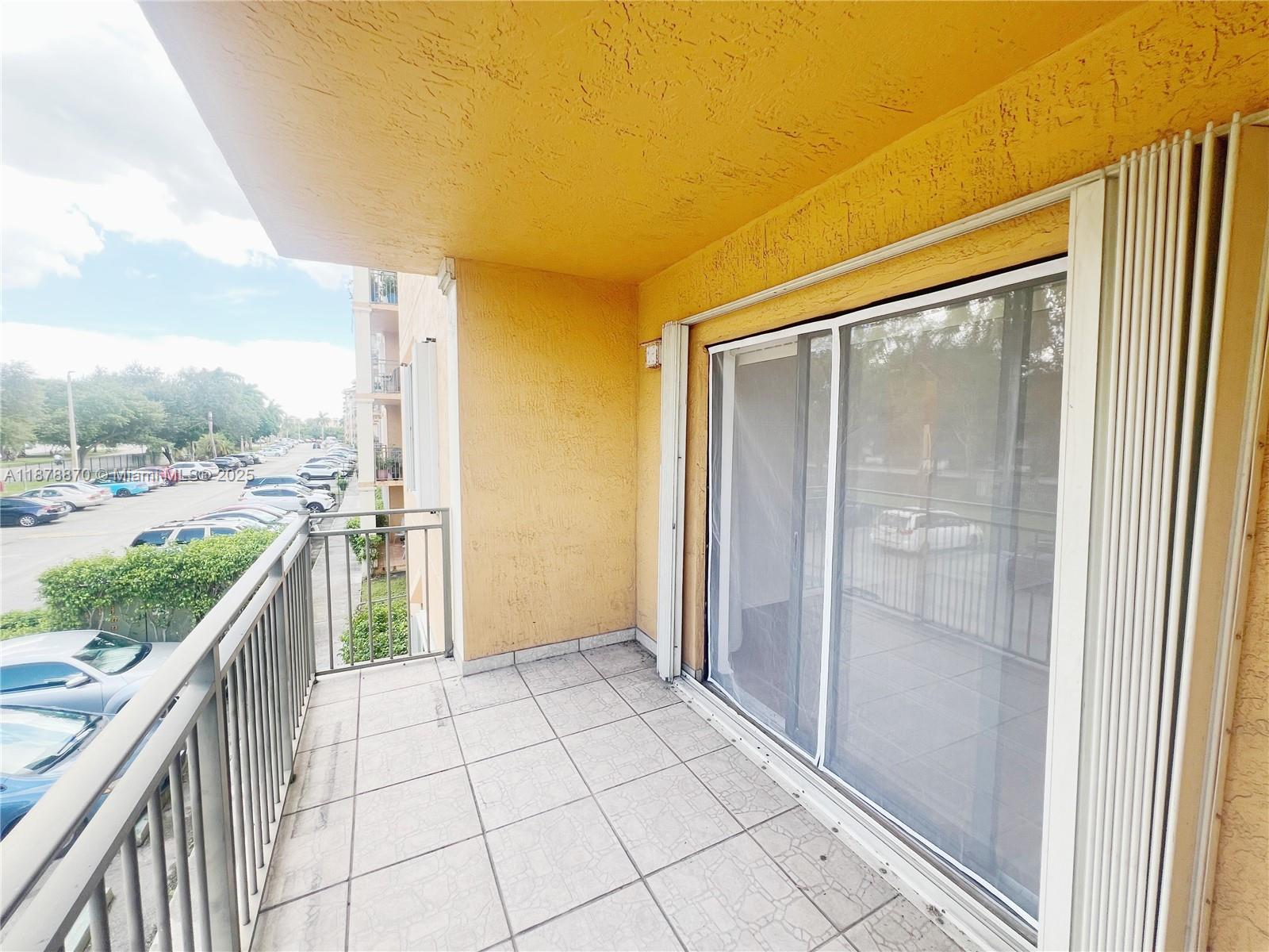 KEYSTONE COURTS CONDO - Residential