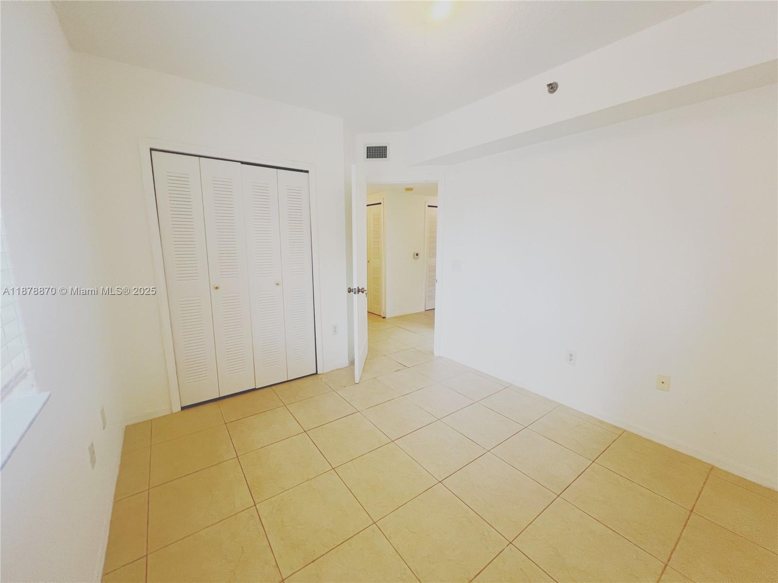KEYSTONE COURTS CONDO - Residential