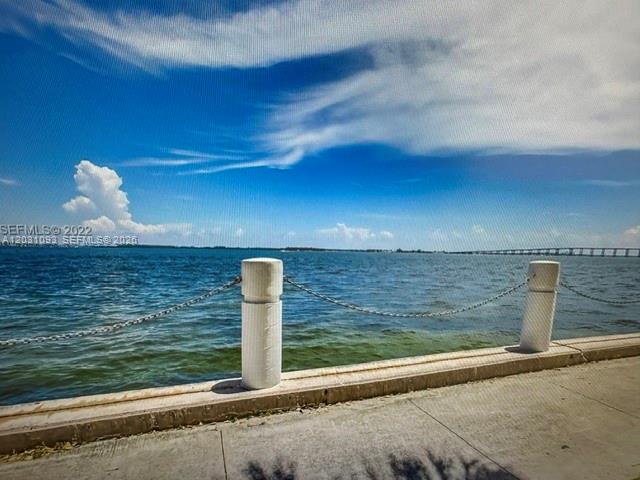BAYSHORE PLACE CONDO - Residential