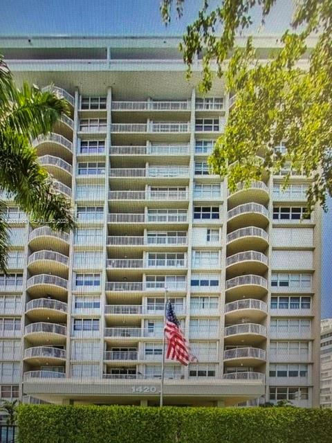 BAYSHORE PLACE CONDO - Residential