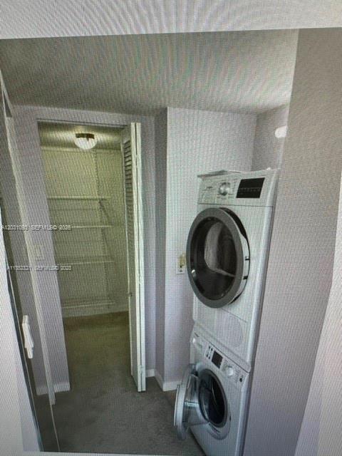 BAYSHORE PLACE CONDO - Residential