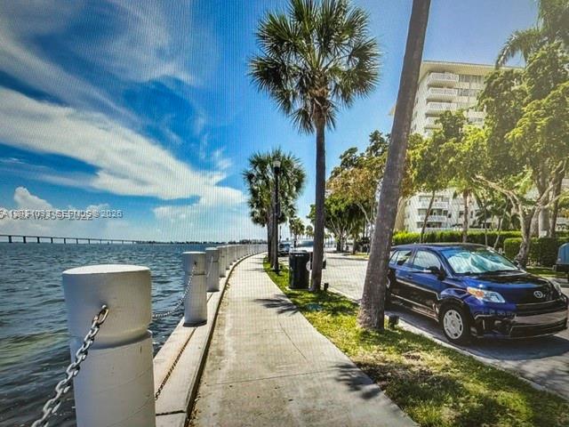 BAYSHORE PLACE CONDO - Residential
