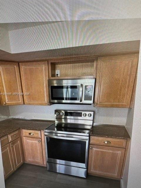 BAYSHORE PLACE CONDO - Residential