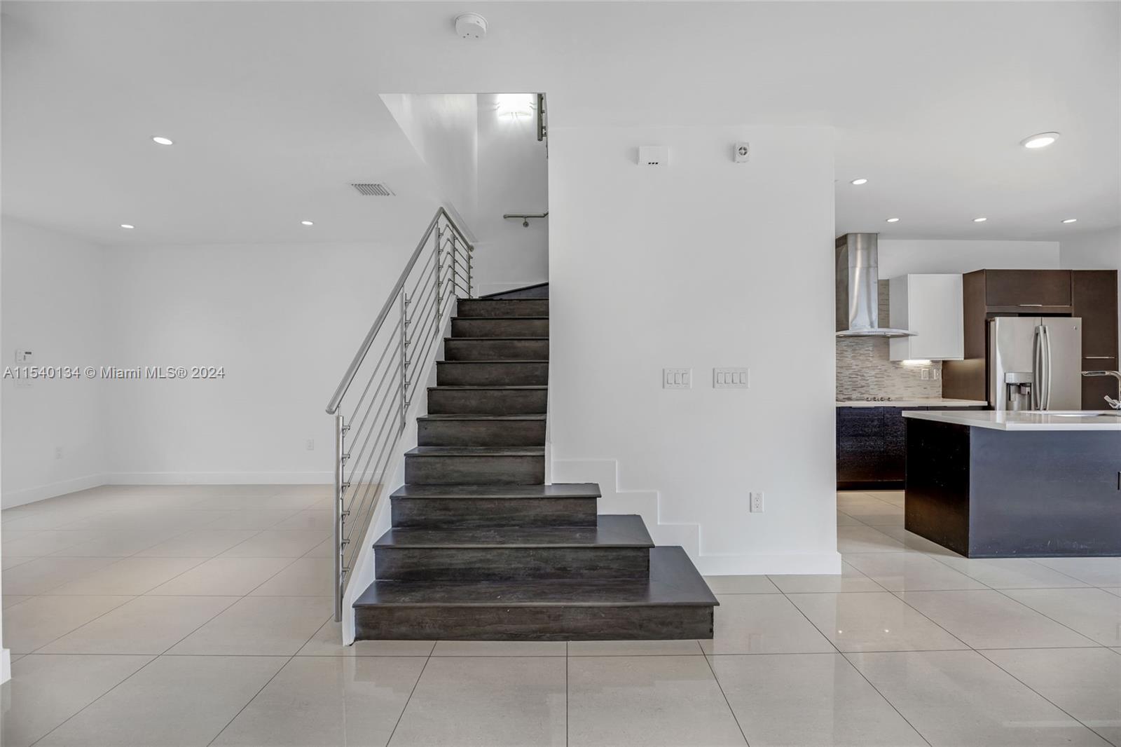LANDMARK AT DORAL - Residential Lease