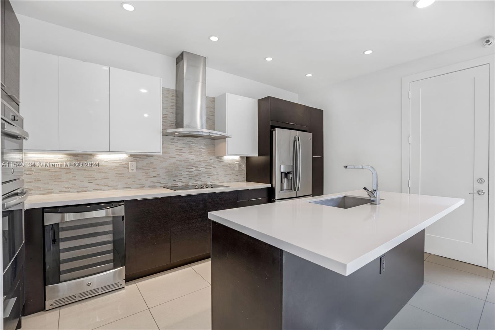 LANDMARK AT DORAL - Residential Lease
