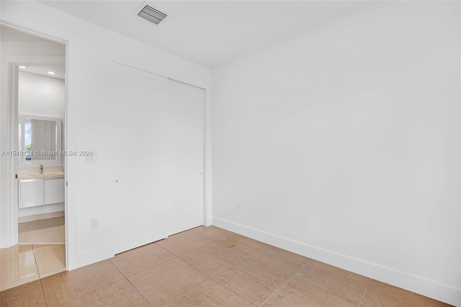 LANDMARK AT DORAL - Residential Lease
