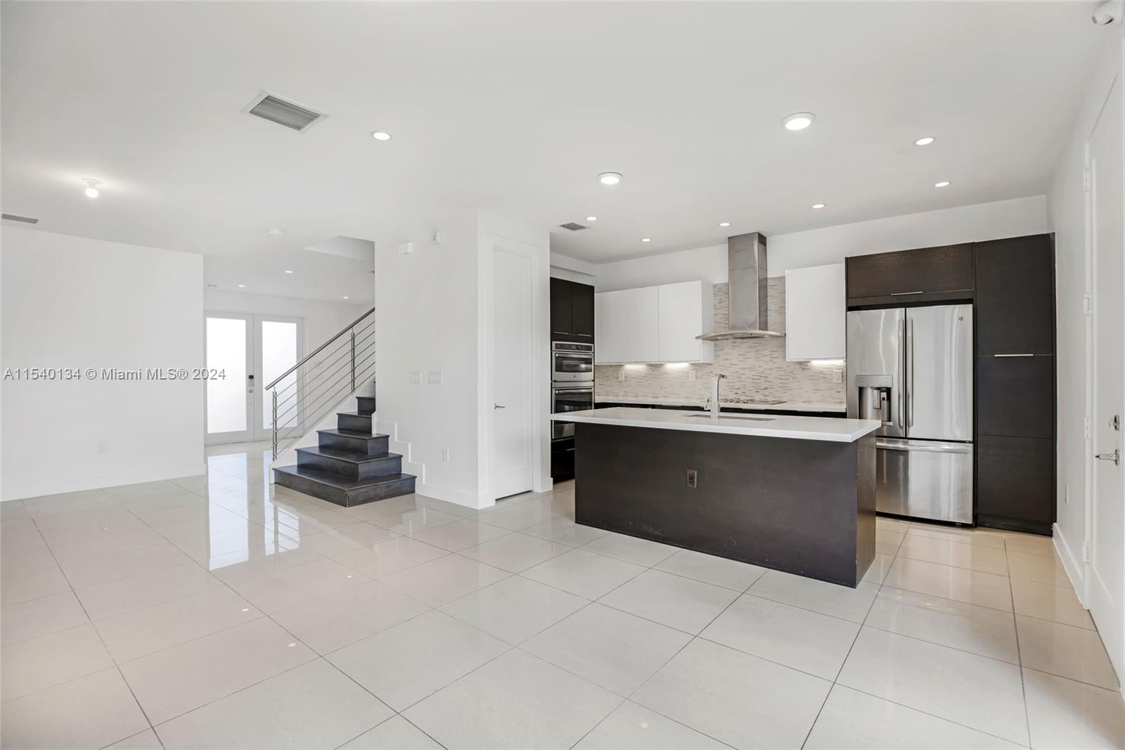 LANDMARK AT DORAL - Residential Lease