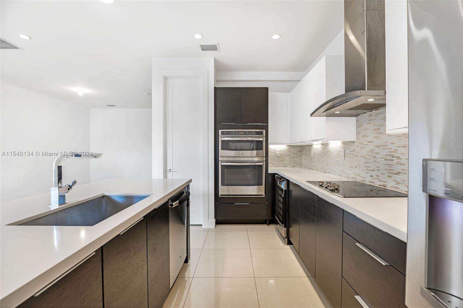 LANDMARK AT DORAL - Residential Lease