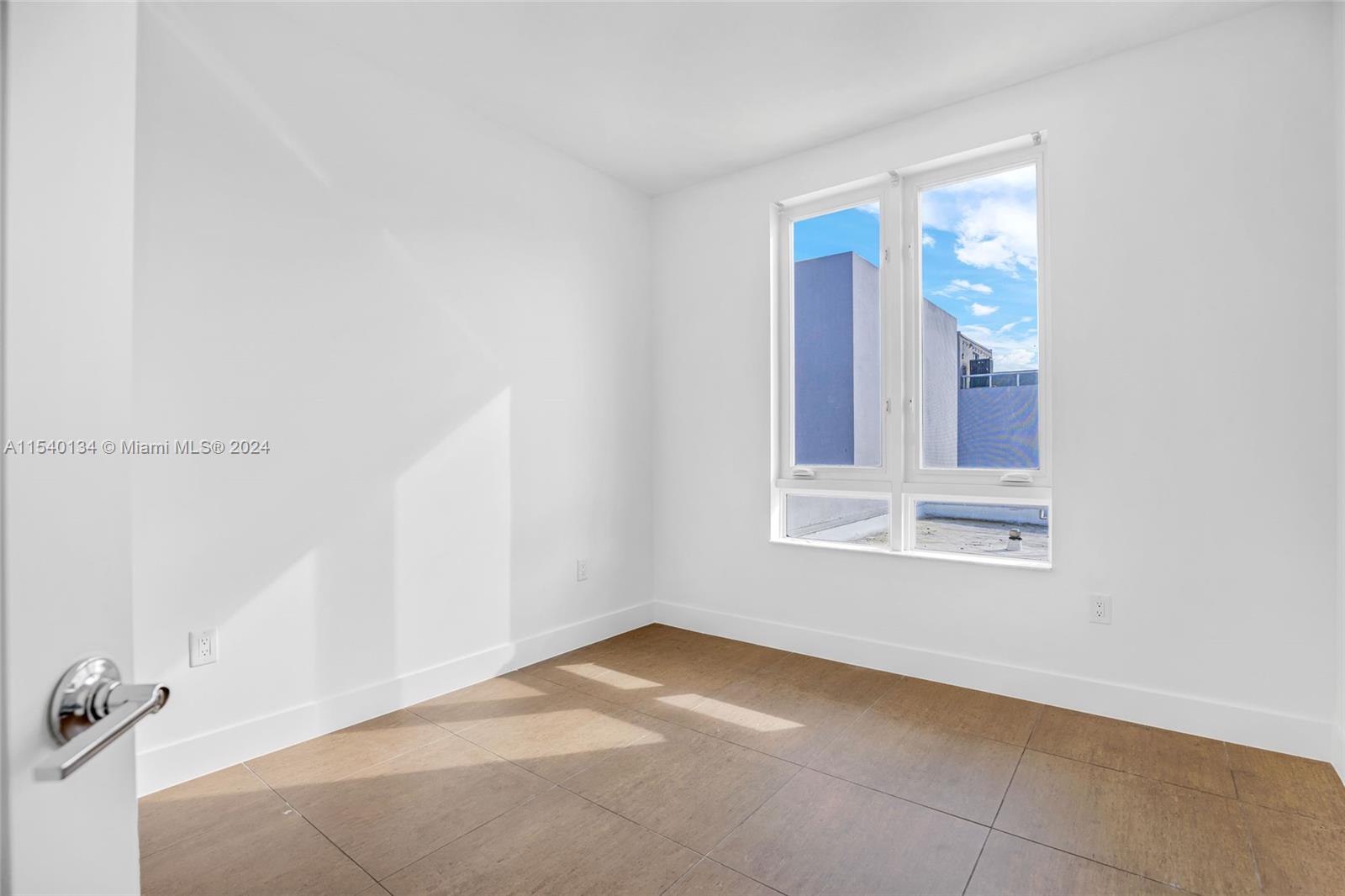 LANDMARK AT DORAL - Residential Lease