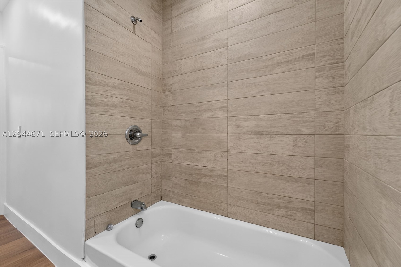 WESTWOOD - Residential Lease