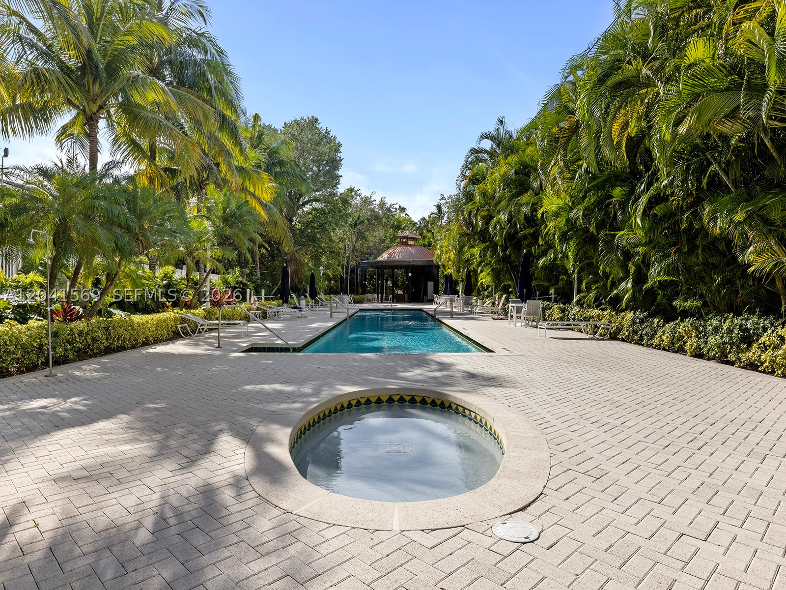 GROVE HILL TOWER CONDO - Residential Lease