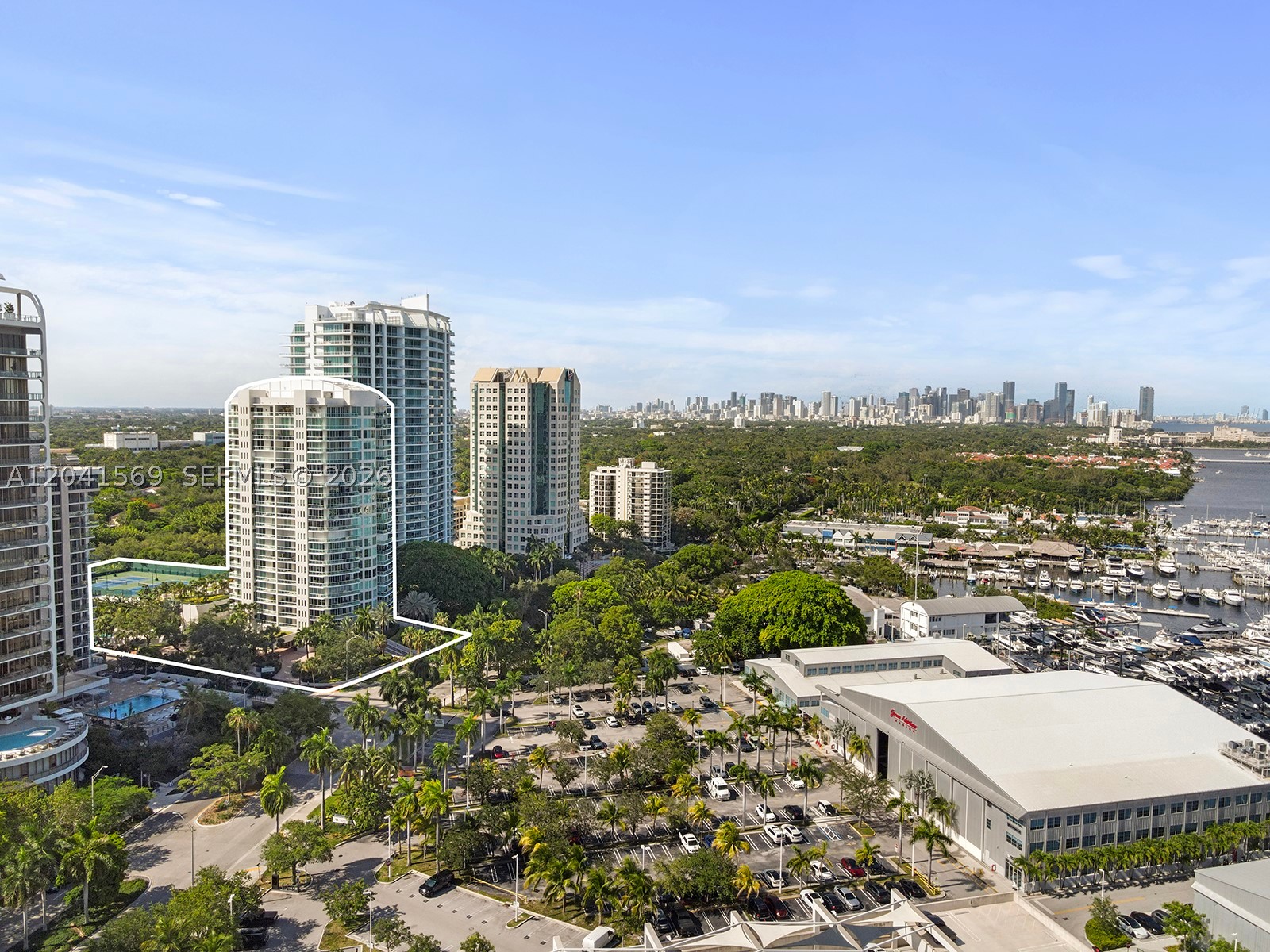 GROVE HILL TOWER CONDO - Residential Lease