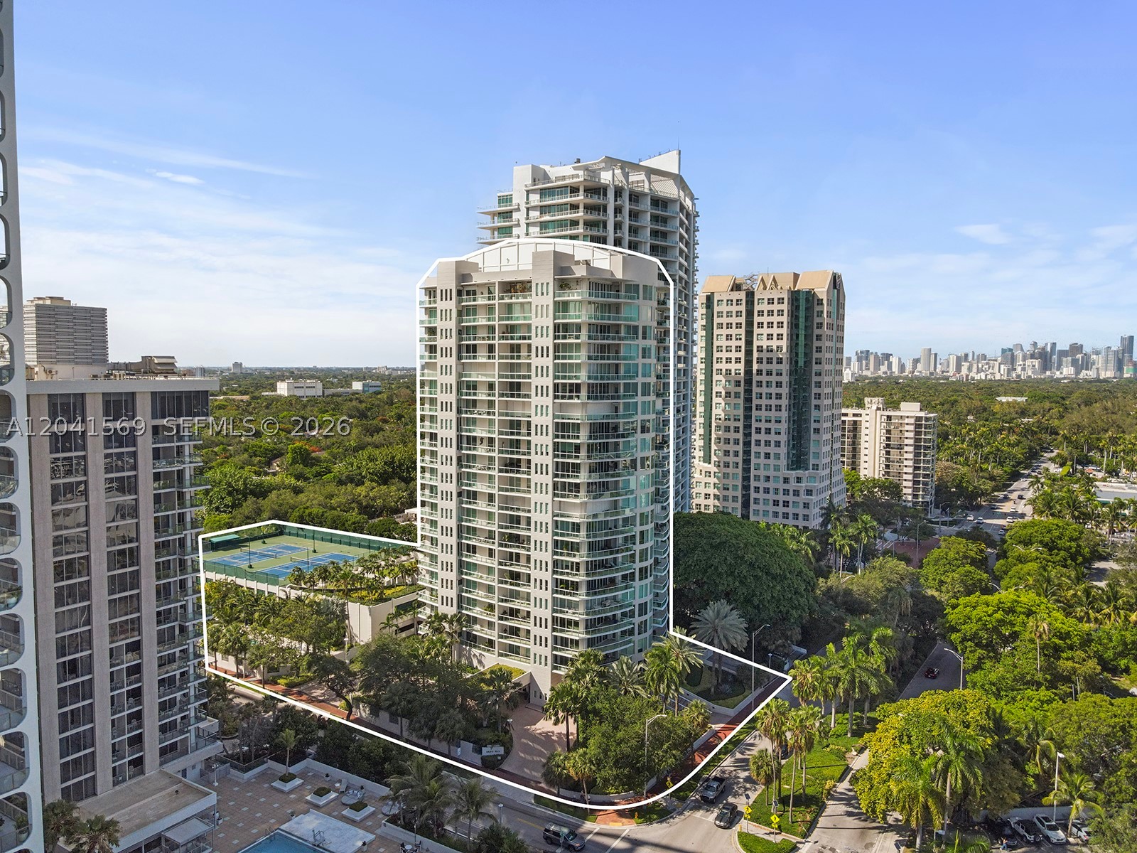 GROVE HILL TOWER CONDO - Residential Lease
