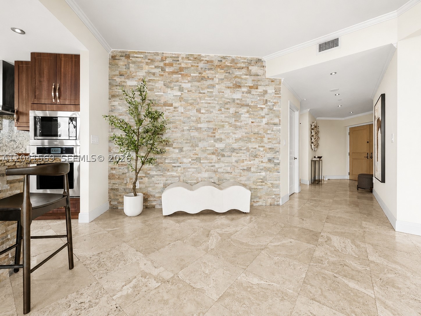 GROVE HILL TOWER CONDO - Residential Lease