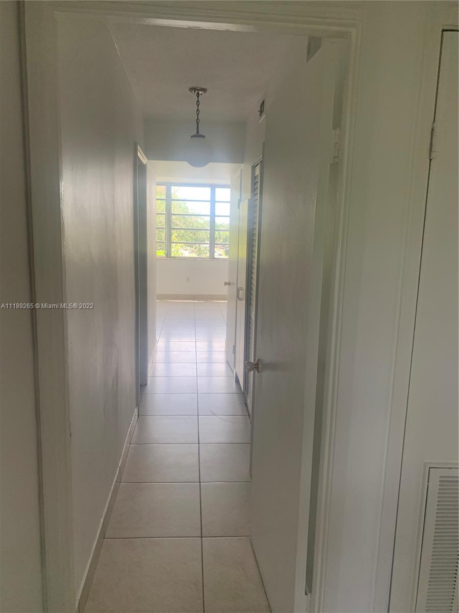 JADE WINDS GROUP - - Residential Lease
