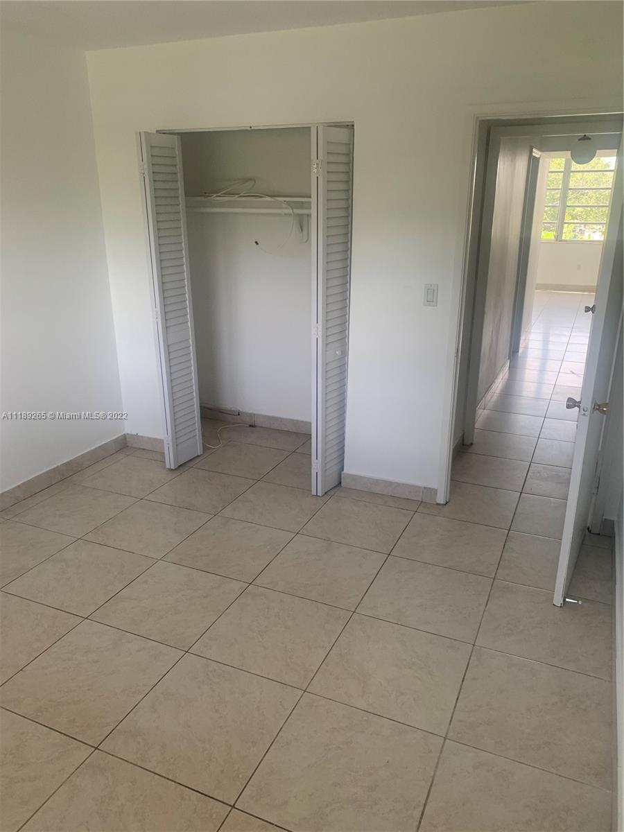 JADE WINDS GROUP - - Residential Lease