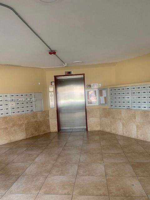 Huge 2 bedrooms and 2 bathroom, 3rd floor. no pets allowed.