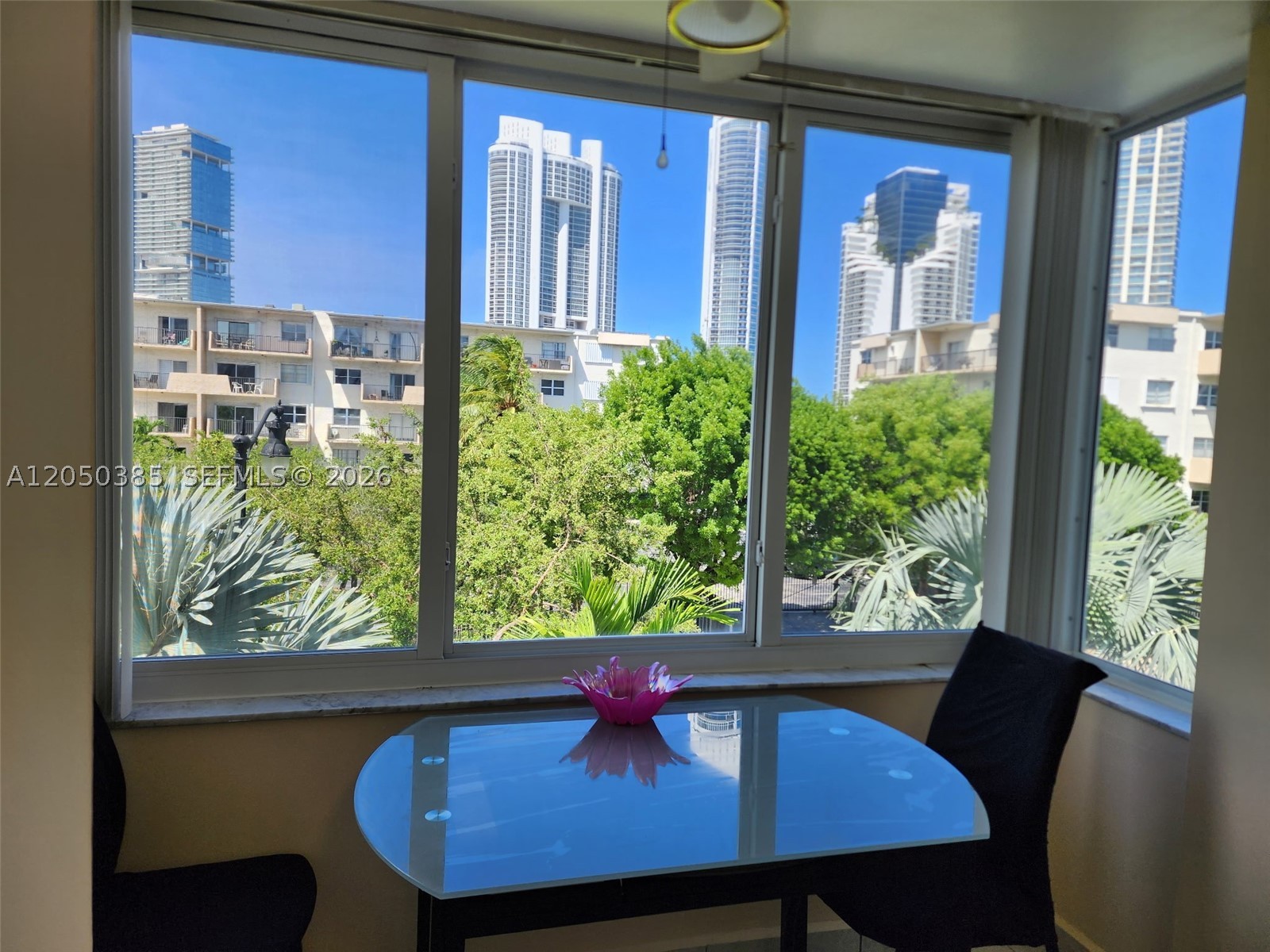 CARIBBEAN BREEZE CONDO - Residential Lease