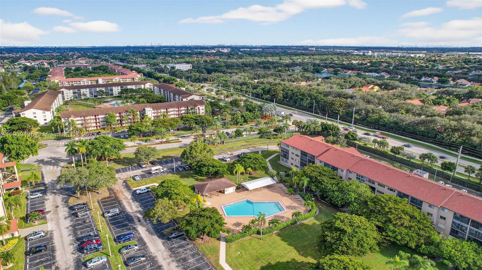 IVANHOE EAST AT CENTURY V - Residential