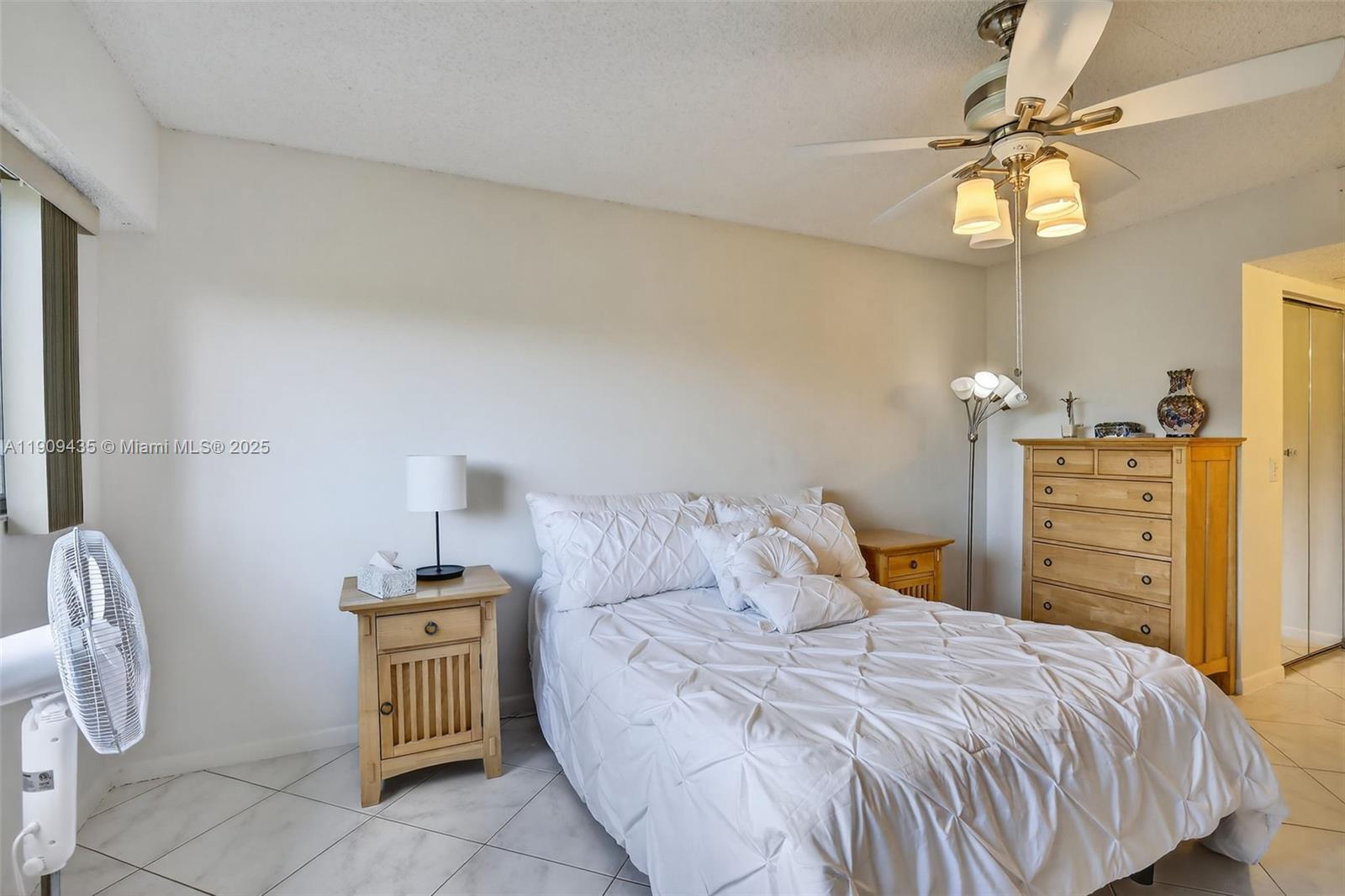 IVANHOE EAST AT CENTURY V - Residential